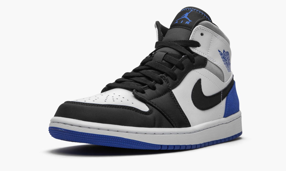 Air Jordan 1 Mid SE "Game Royal Black Toe" - Angle View 5
