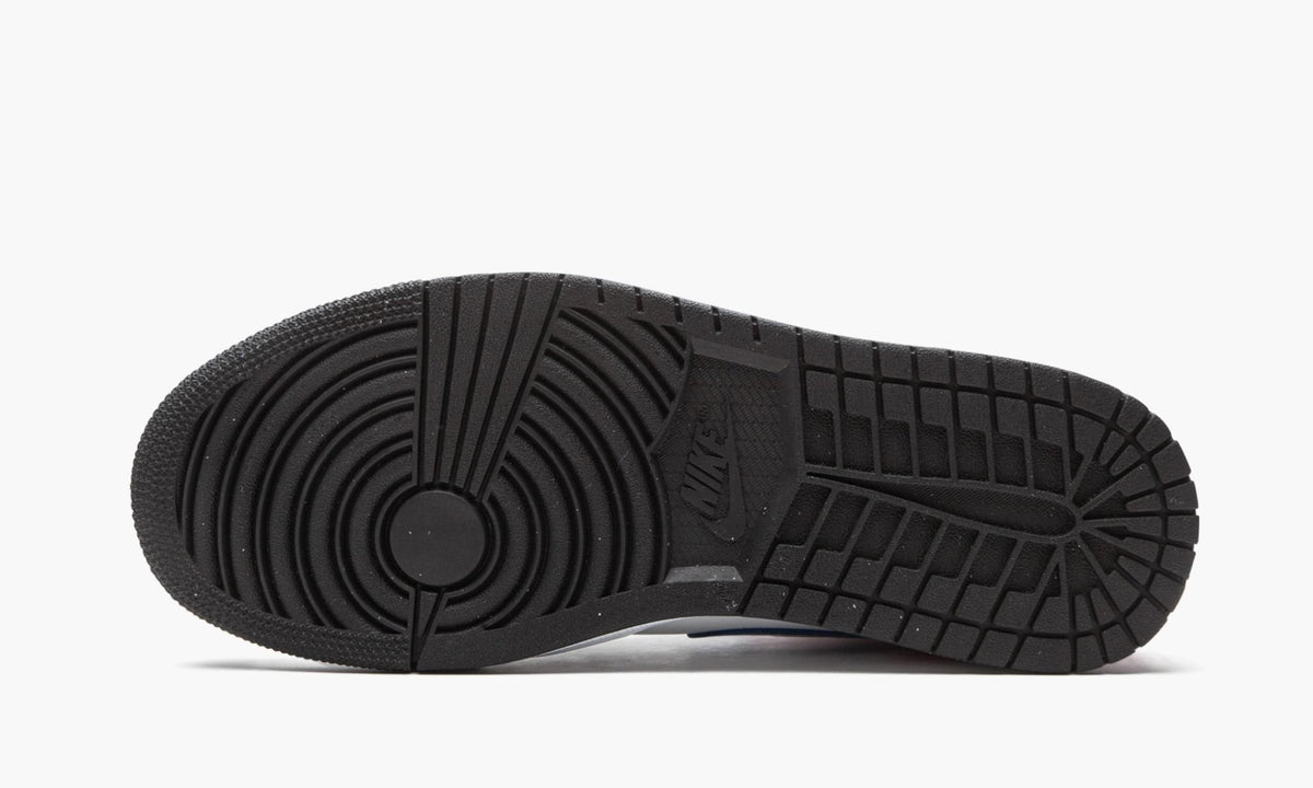 Air Jordan 1 Mid SE "Cyber / Active Fuchsia" - Angle View 6