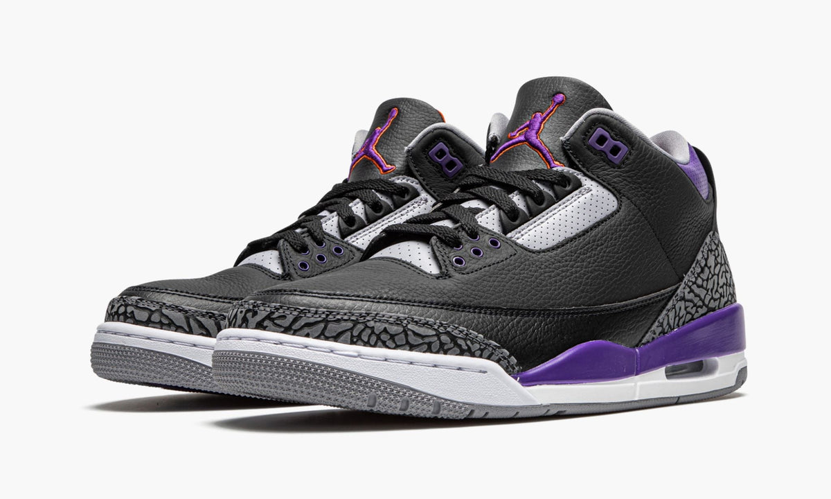 Air Jordan 3 Retro "Court Purple" - Angle View 3
