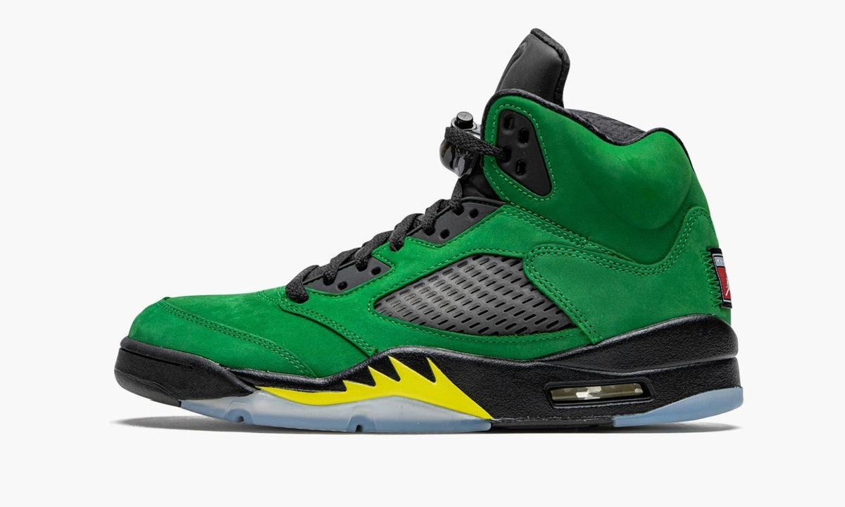 Air Jordan 5 Retro SE "Oregon" - Angle View 2