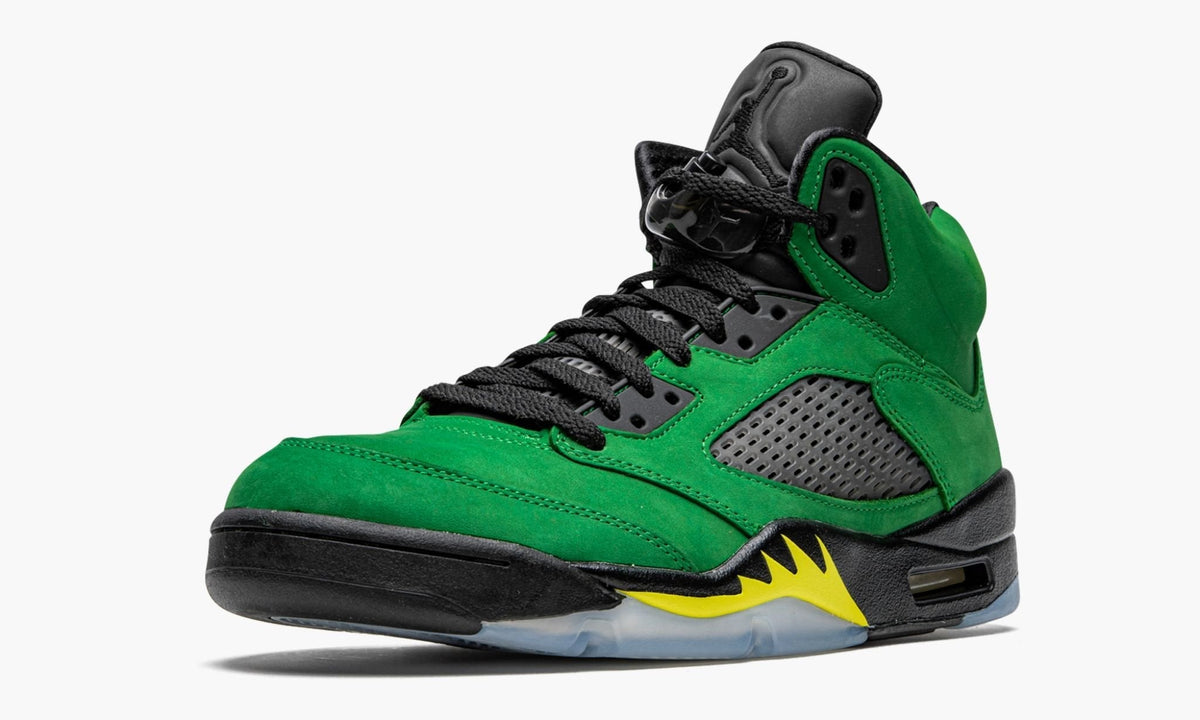 Air Jordan 5 Retro SE "Oregon" - Angle View 5