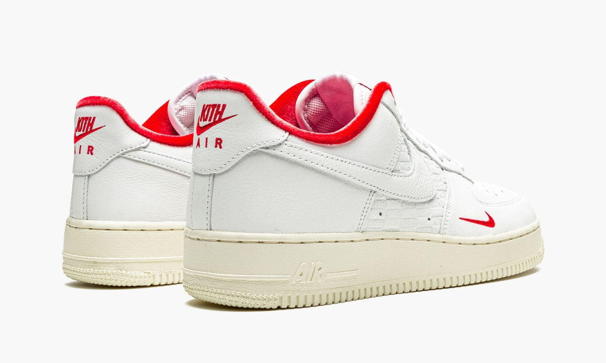 Air Force 1 Low "Kith Tokyo" - Angle View 4