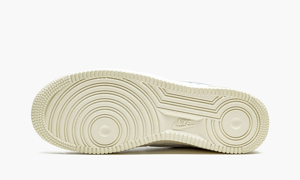 Air Force 1 Low "Kith Tokyo" - Angle View 6