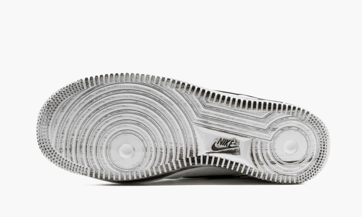 Air Force 1 Low "G-Dragon-White" - Angle View 6