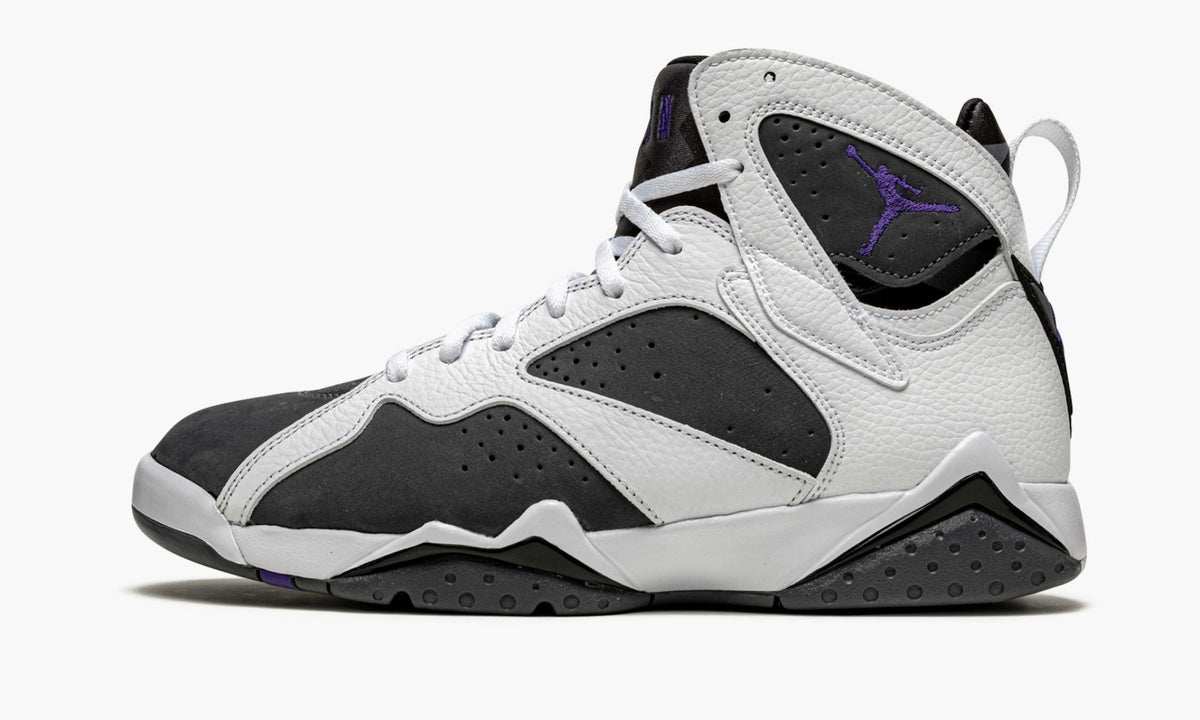 Air Jordan 7 Retro "Flint 2021" - Angle View 2