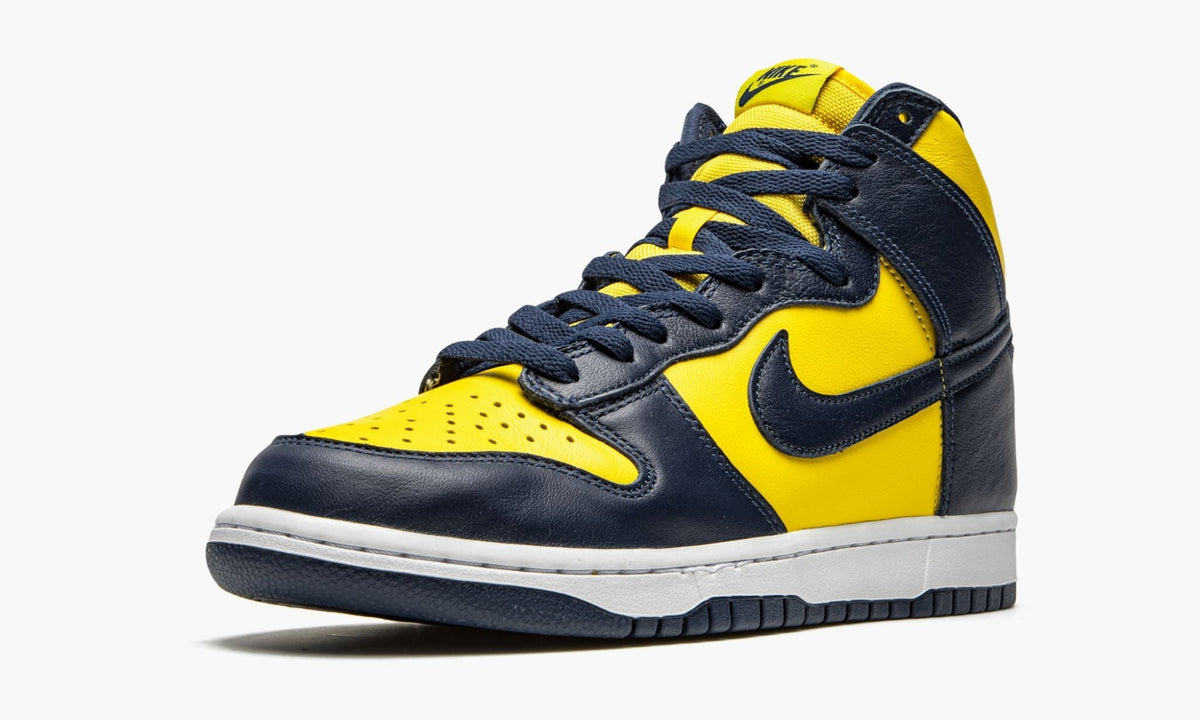 Dunk High SP "Michigan" - View 5