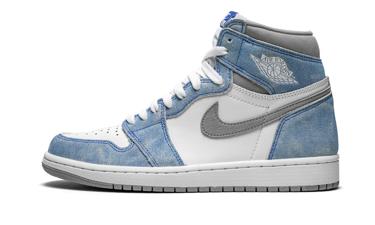 Air Jordan 1 Retro High OG "Hyper Royal" - Main View