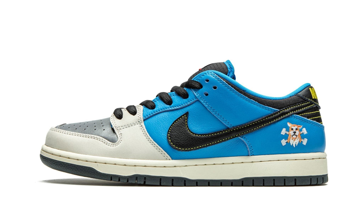 SB Dunk Low Pro "Instant Skateboards" - View 1