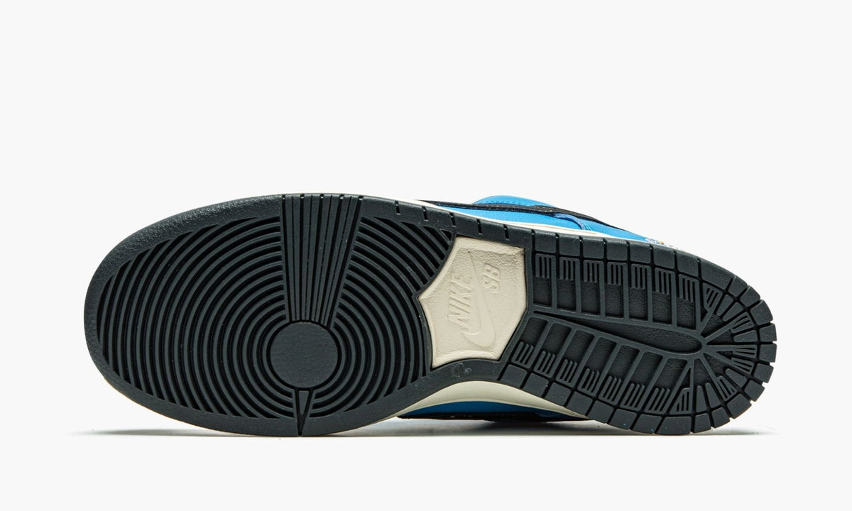 SB Dunk Low Pro "Instant Skateboards" - View 6