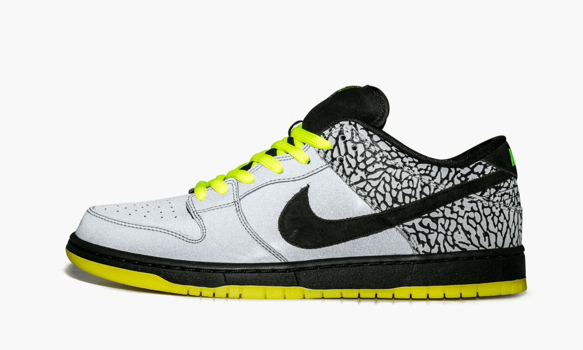 SB Dunk Low Premium QS "DJCK 112" - View 3