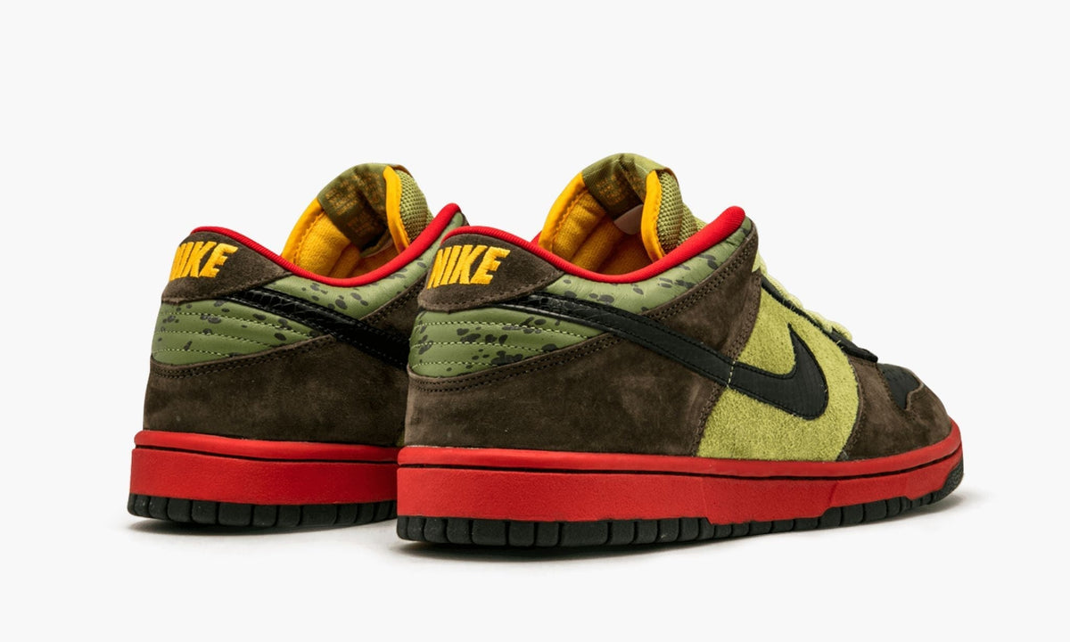 SB Dunk Low Premium "Asparagus" - View 4