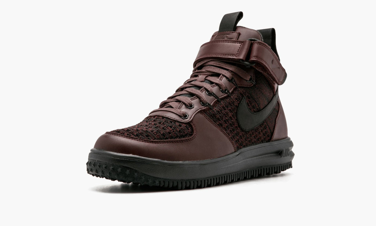 Lunar Force 1 Flyknit Workboot - Angle View 5