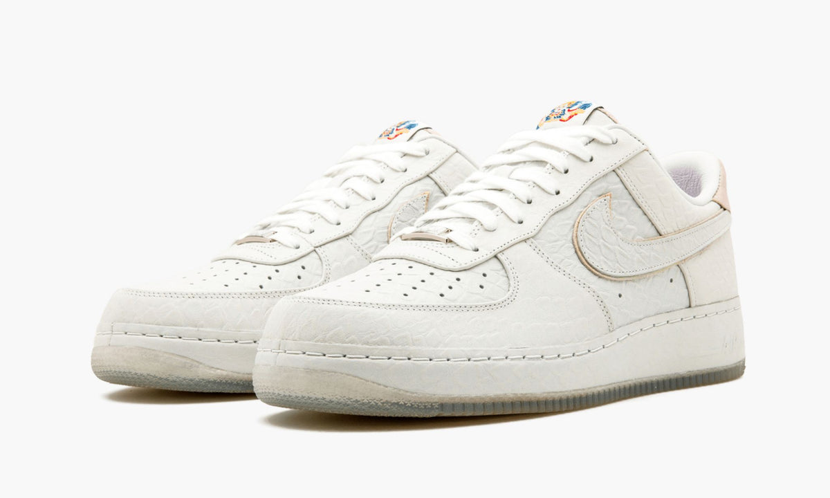 Air Force 1 SP LW I/0 YOTD NRG - Angle View 3