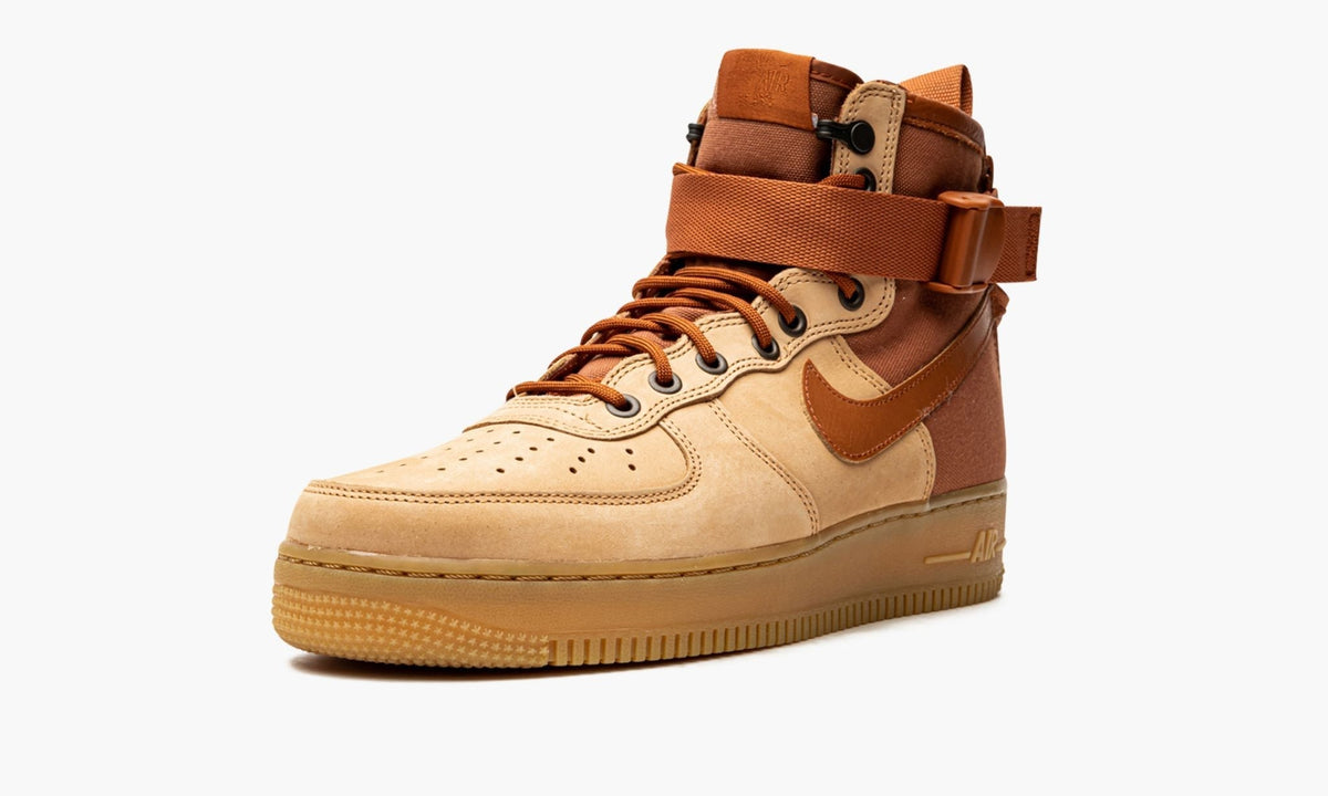 SF Air Force 1 Mid Premium - Angle View 5