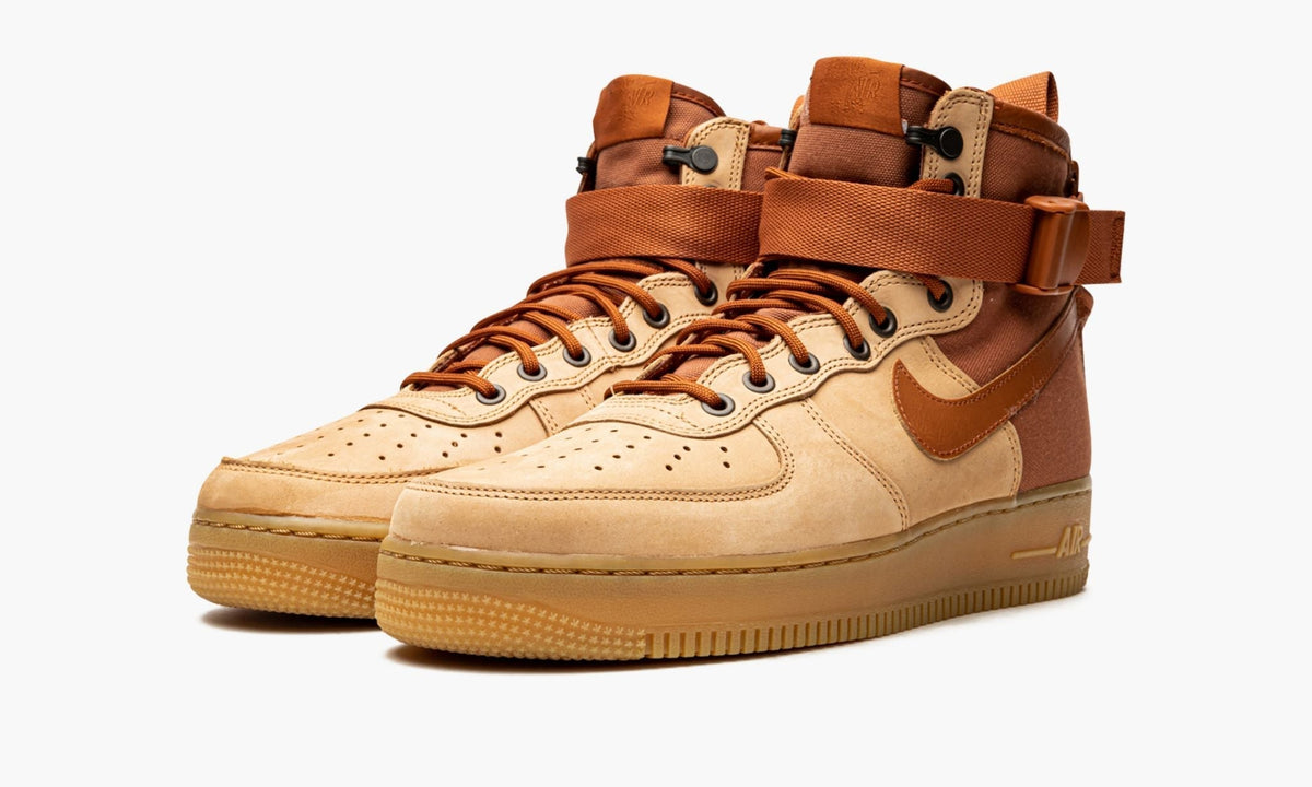 SF Air Force 1 Mid Premium - Angle View 3