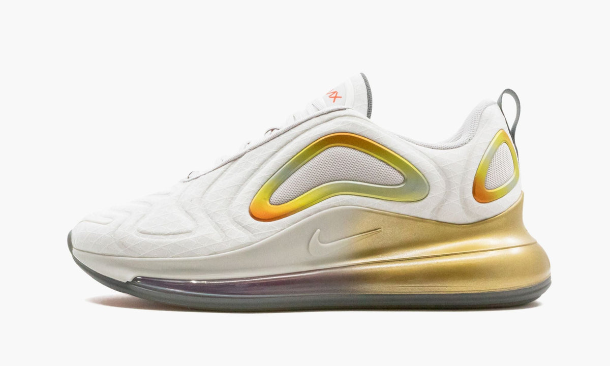 Air Max 720 "Gradient" - View 2
