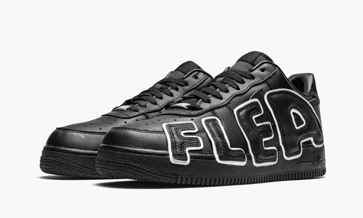 Air Force 1 Low "Cactus Plant Flea Market - Black" - Angle View 3