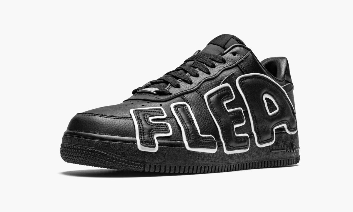 Air Force 1 Low "Cactus Plant Flea Market - Black" - Angle View 5