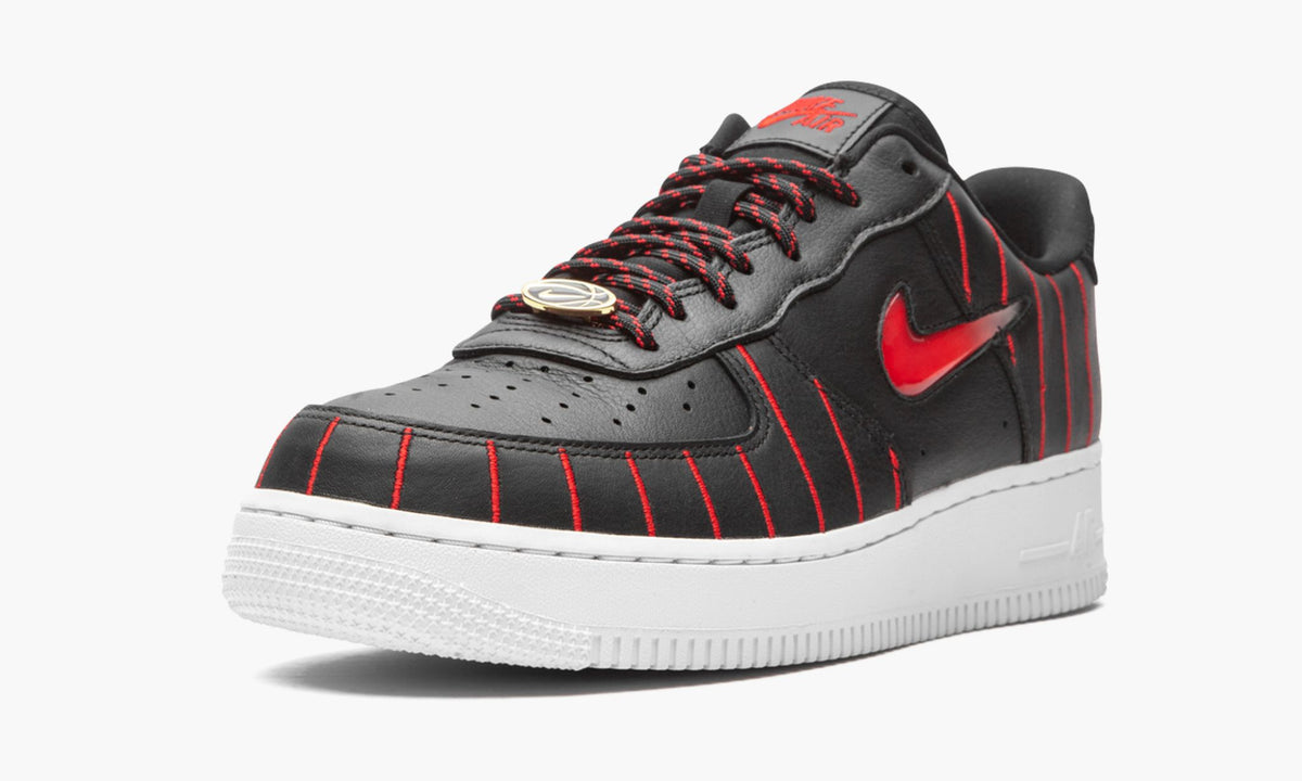 Air Force 1 Low "Pinstripe - Jewel" - Angle View 5