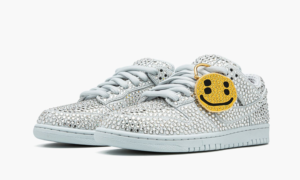 Dunk Low "Cactus Plant Flea Market - Swarovski Crystals" - View 3