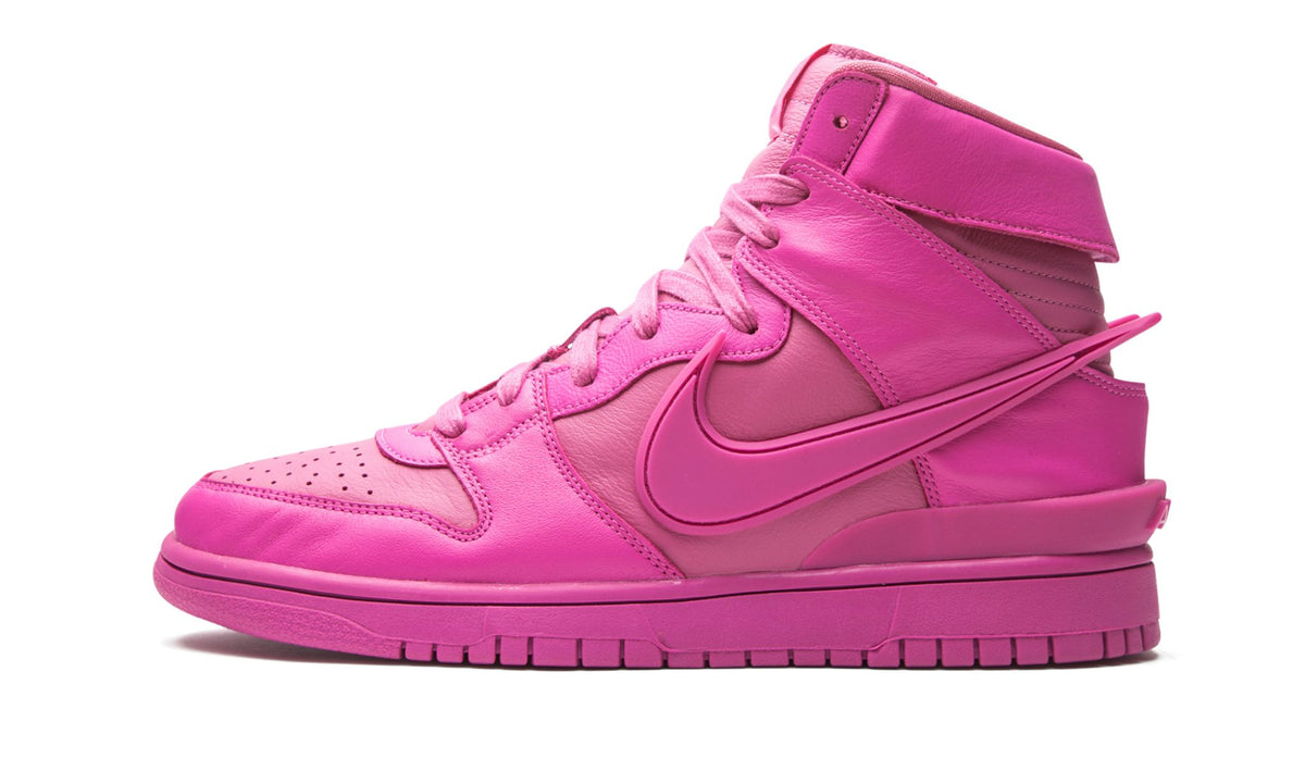 Dunk High SP "Ambush - Lethal Pink" - View 1
