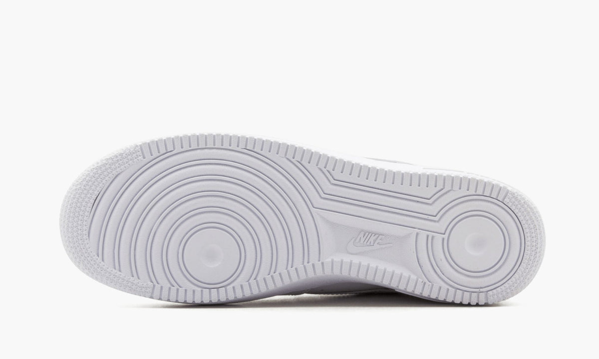 Air Force 1 Low '07 "White on White" - Angle View 6