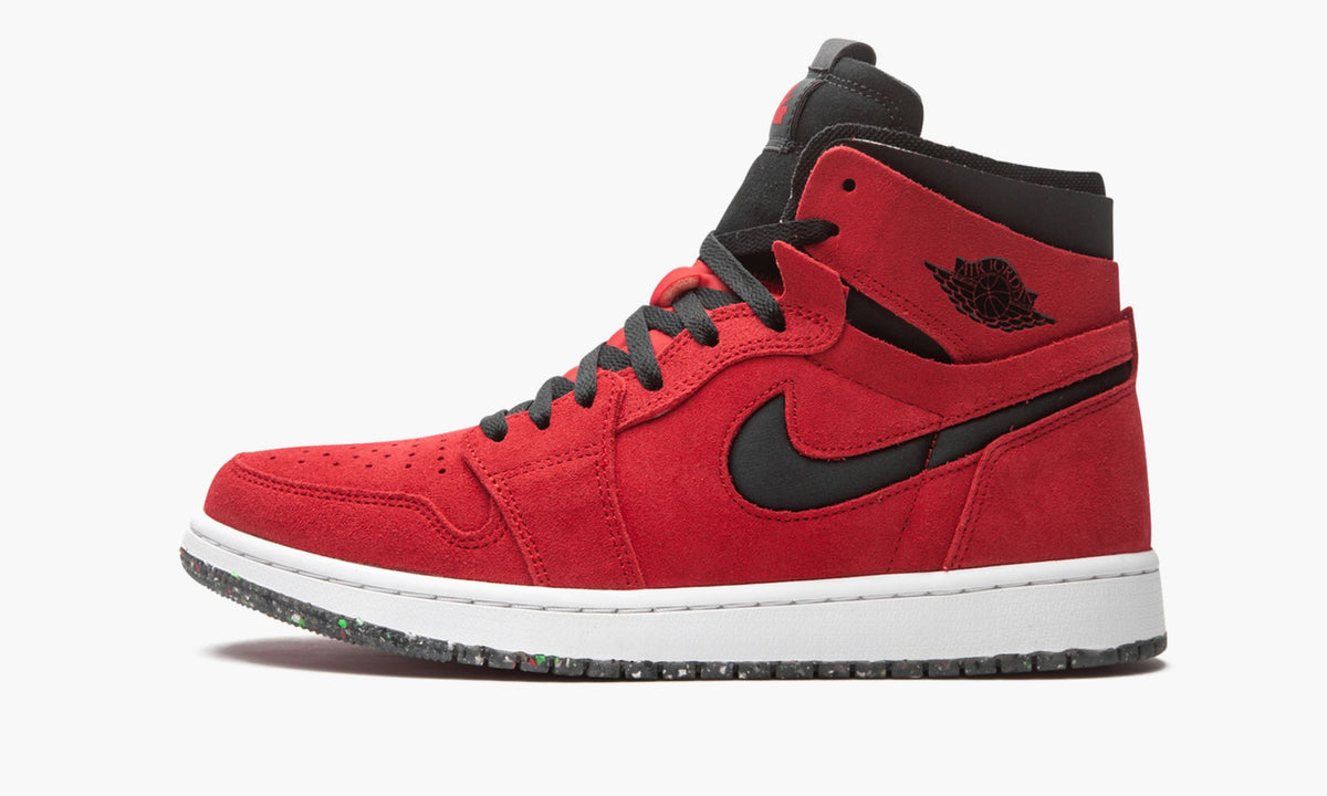 Jordan 1 Zoom CMFT "Red Suede" - Angle View 2