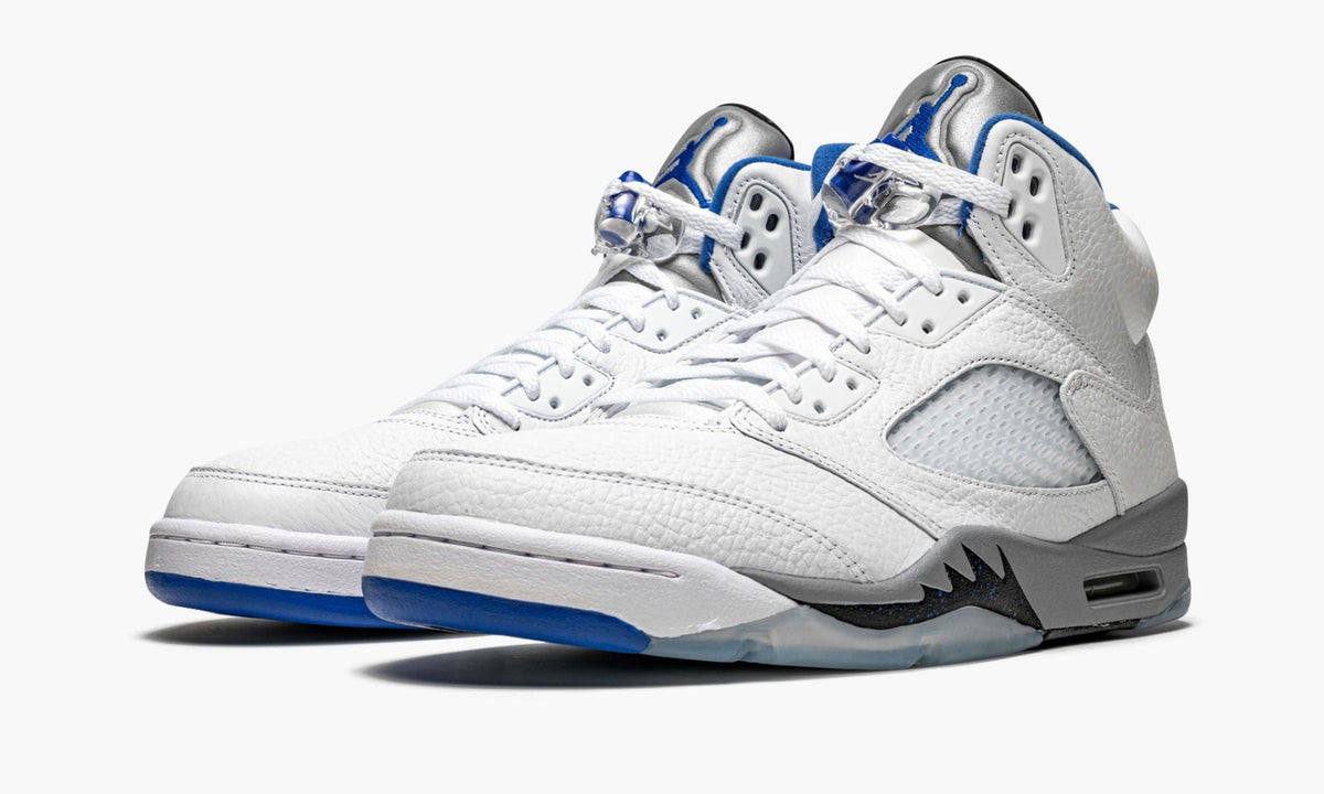 Air Jordan 5 Retro "Stealth 2.0" - Angle View 3