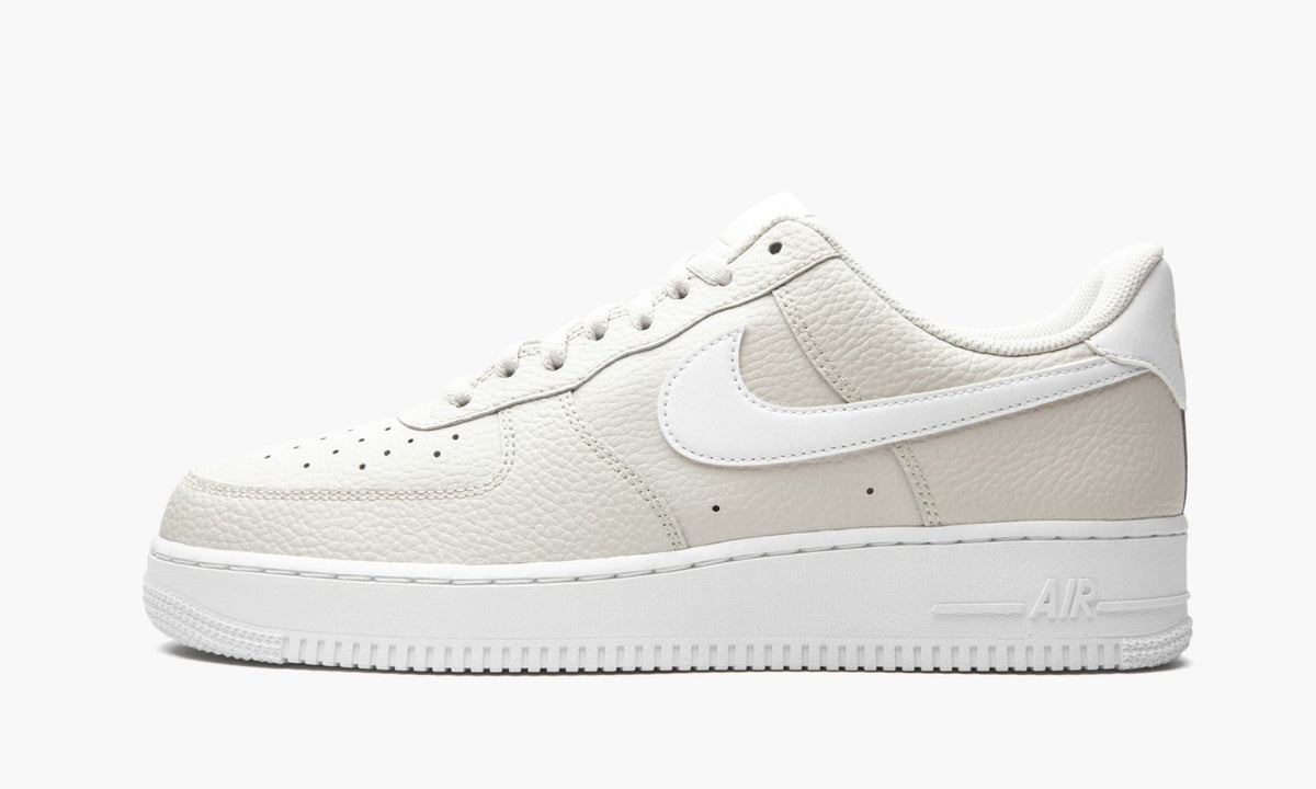 Air Force 1 Low '07 "Light Bone" - Angle View 2