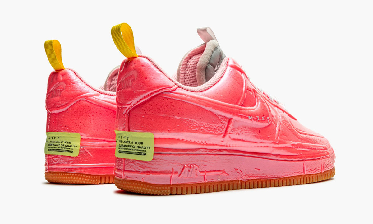 Air Force 1 Low "Experimental Racer Pink" - Angle View 4