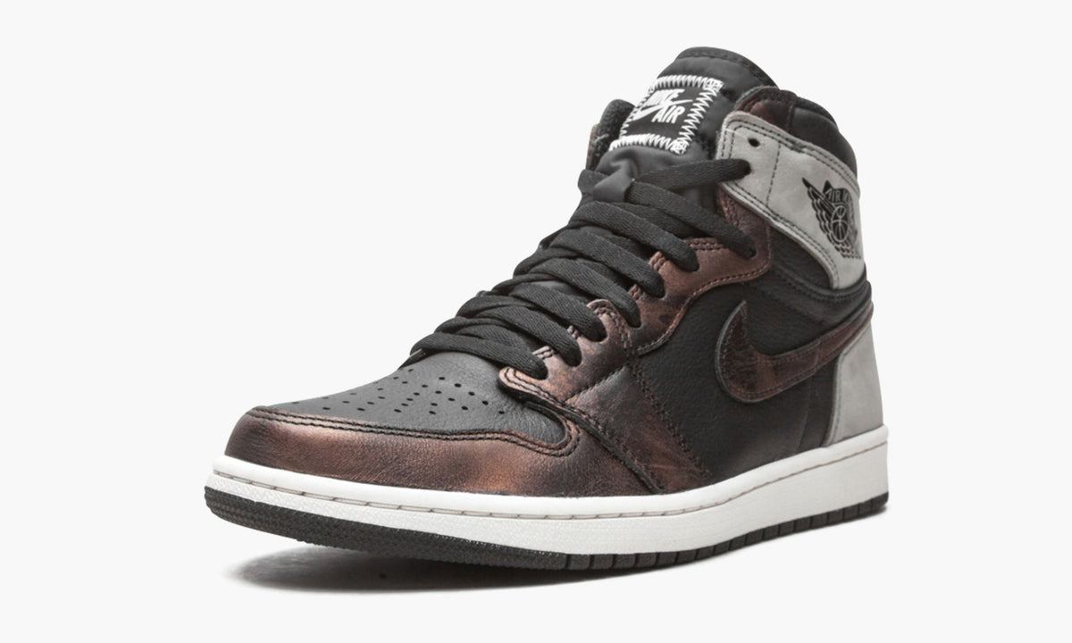 Air Jordan 1 Retro High OG "Patina / Rust Shadow" - Angle View 5