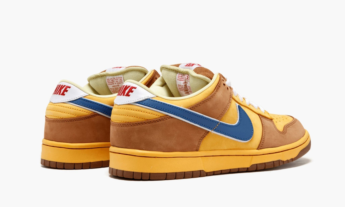 Dunk Low Premium SB "New Castle" - View 4