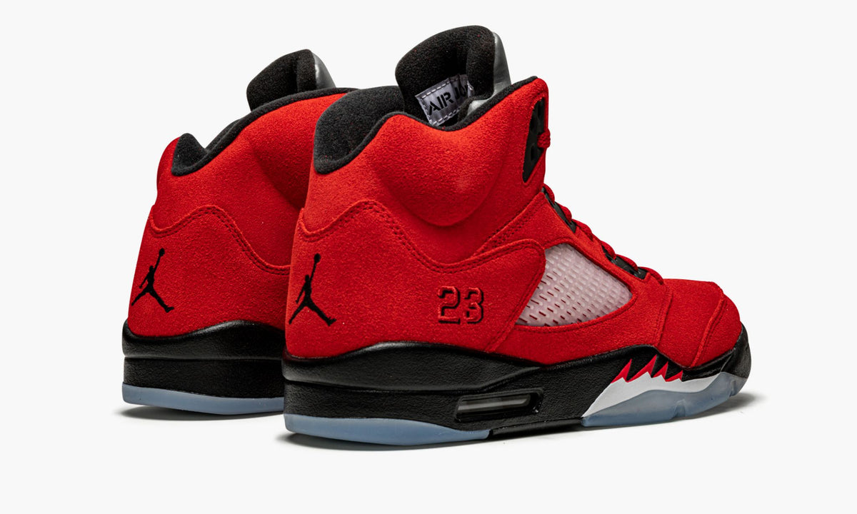 Air Jordan 5 Retro "Raging Bull " - Angle View 4