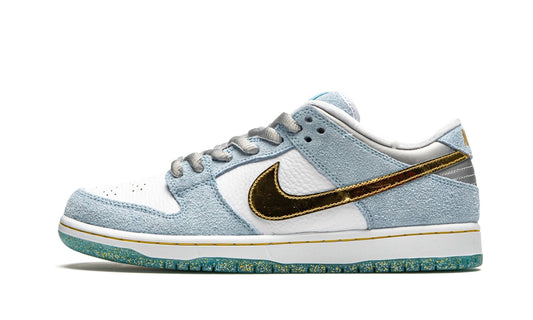 SB Dunk Low Pro QS "Sean Cliver - Special Box" - View 1