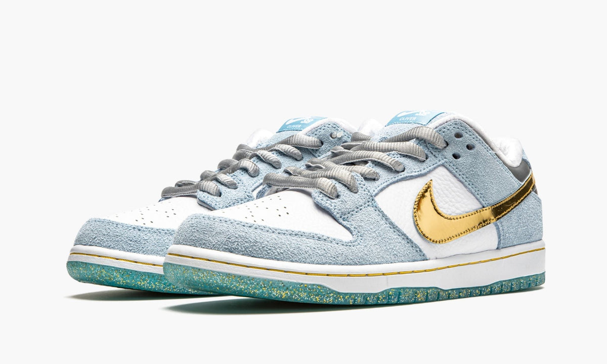 SB Dunk Low Pro QS "Sean Cliver - Special Box" - View 3