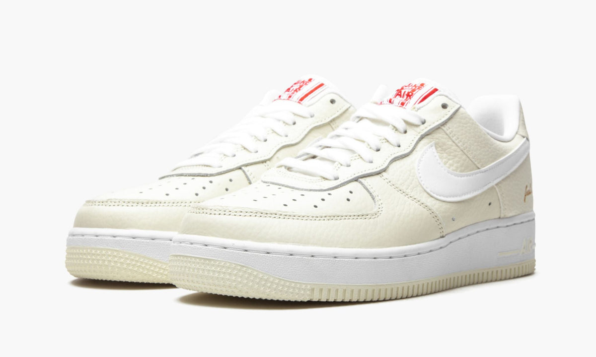 Air Force 1 Low "Popcorn" - Angle View 6