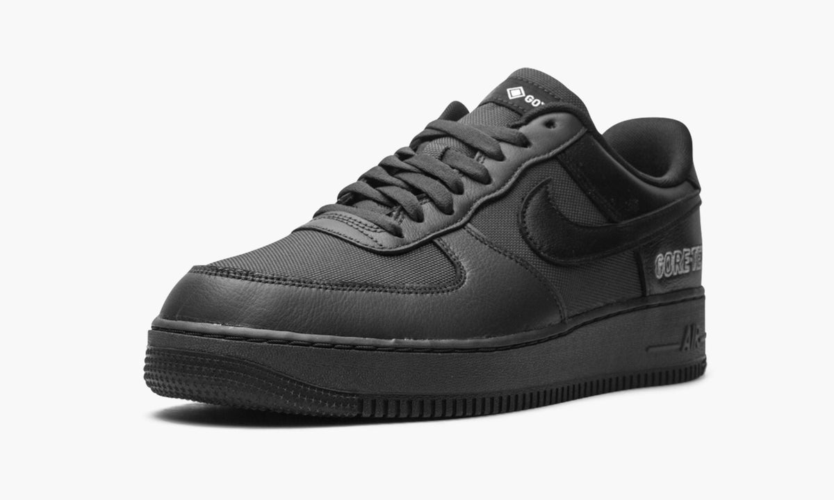 Air Force 1 Low GTX "Black" - Angle View 5