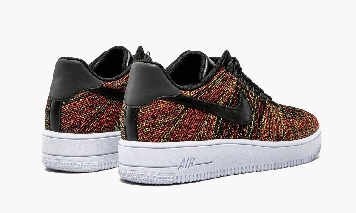 AF1 Ultra Flyknit Low PRM - Angle View 4