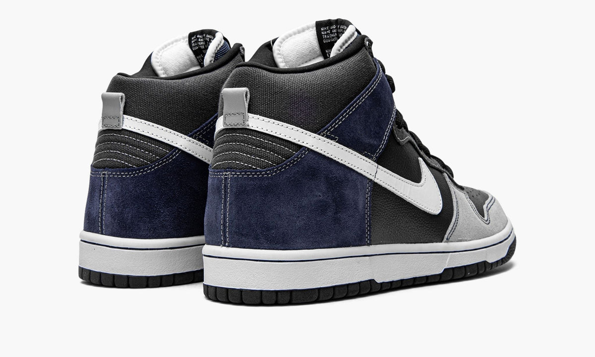 Dunk High Pro SB "UnFutura" - View 4