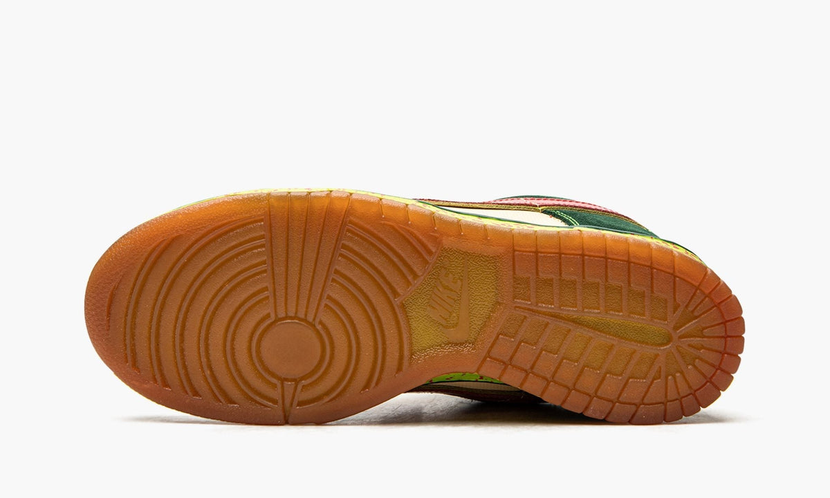 Dunk Low Premium SB "The Mosquito" - View 6