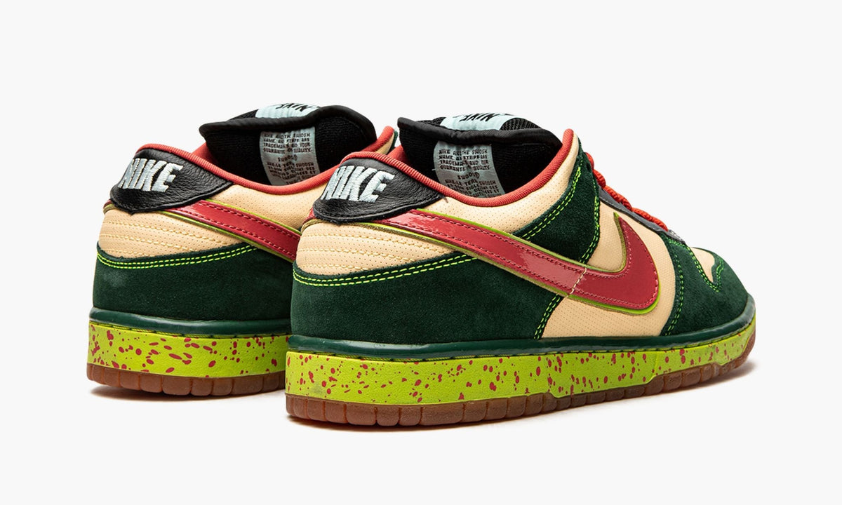 Dunk Low Premium SB "The Mosquito" - View 4