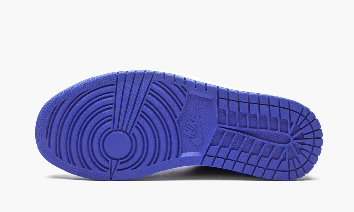 Air Jordan 1 Low SE "Racer Blue" - Angle View 6