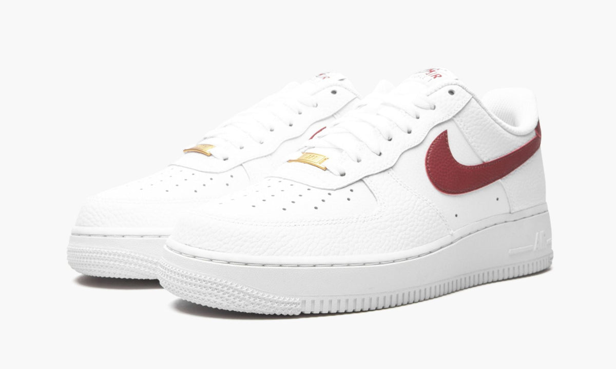 Air Force 1 '07 Low "Team Red" - Angle View 3
