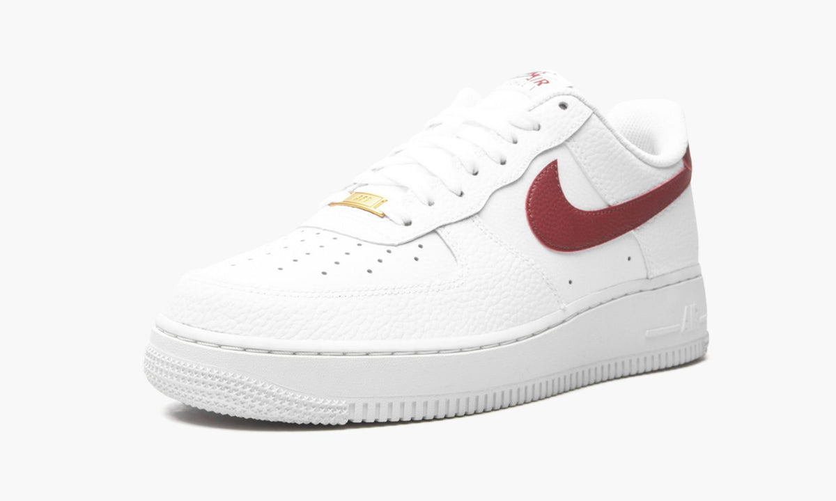 Air Force 1 '07 Low "Team Red" - Angle View 5