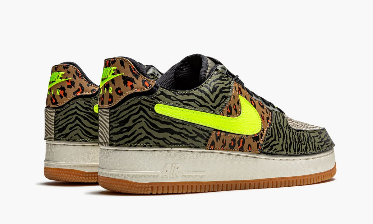 Air Force 1/1 "Animal Print" - Angle View 4