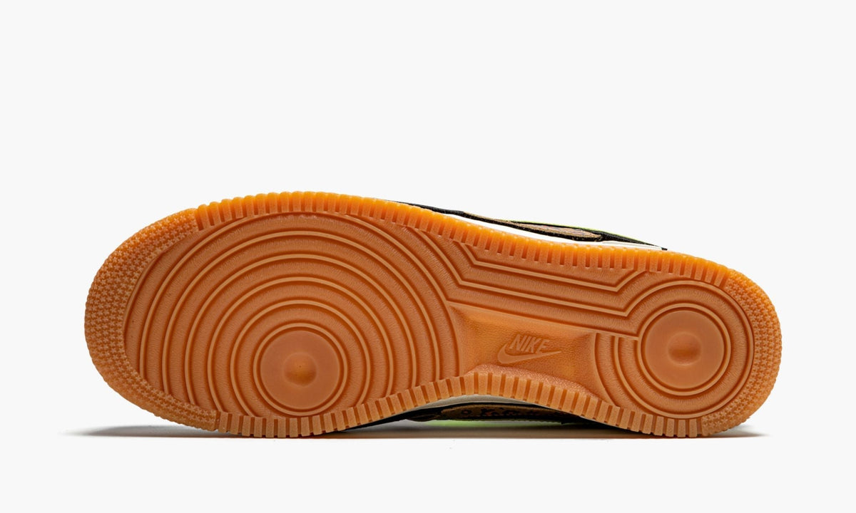 Air Force 1/1 "Animal Print" - Angle View 6