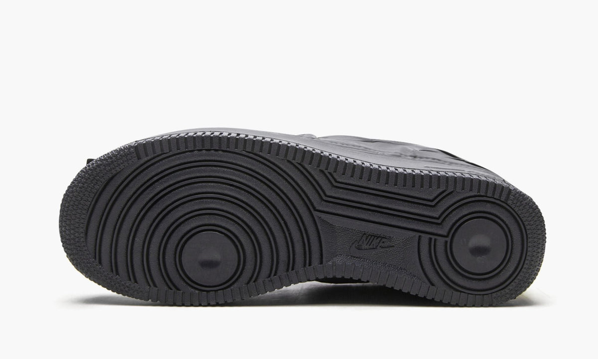 Air Force 1 Experimental "Black" - Angle View 6