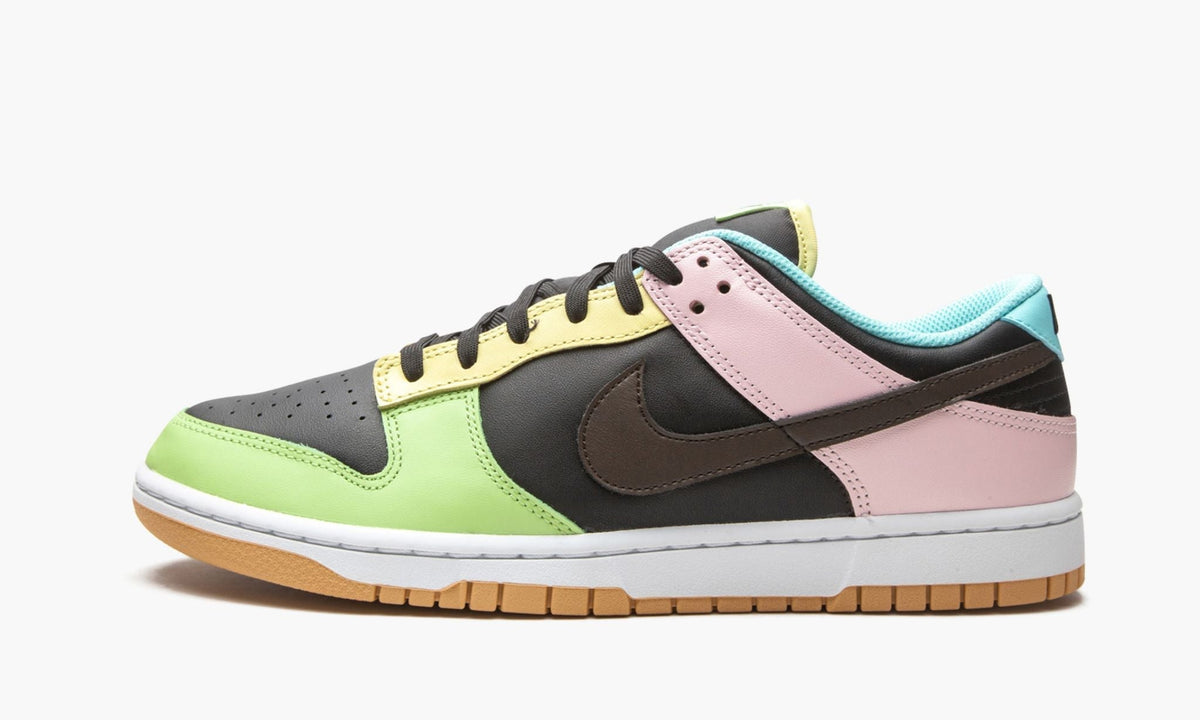 Dunk Low SE "Free 99 - Black" - View 2