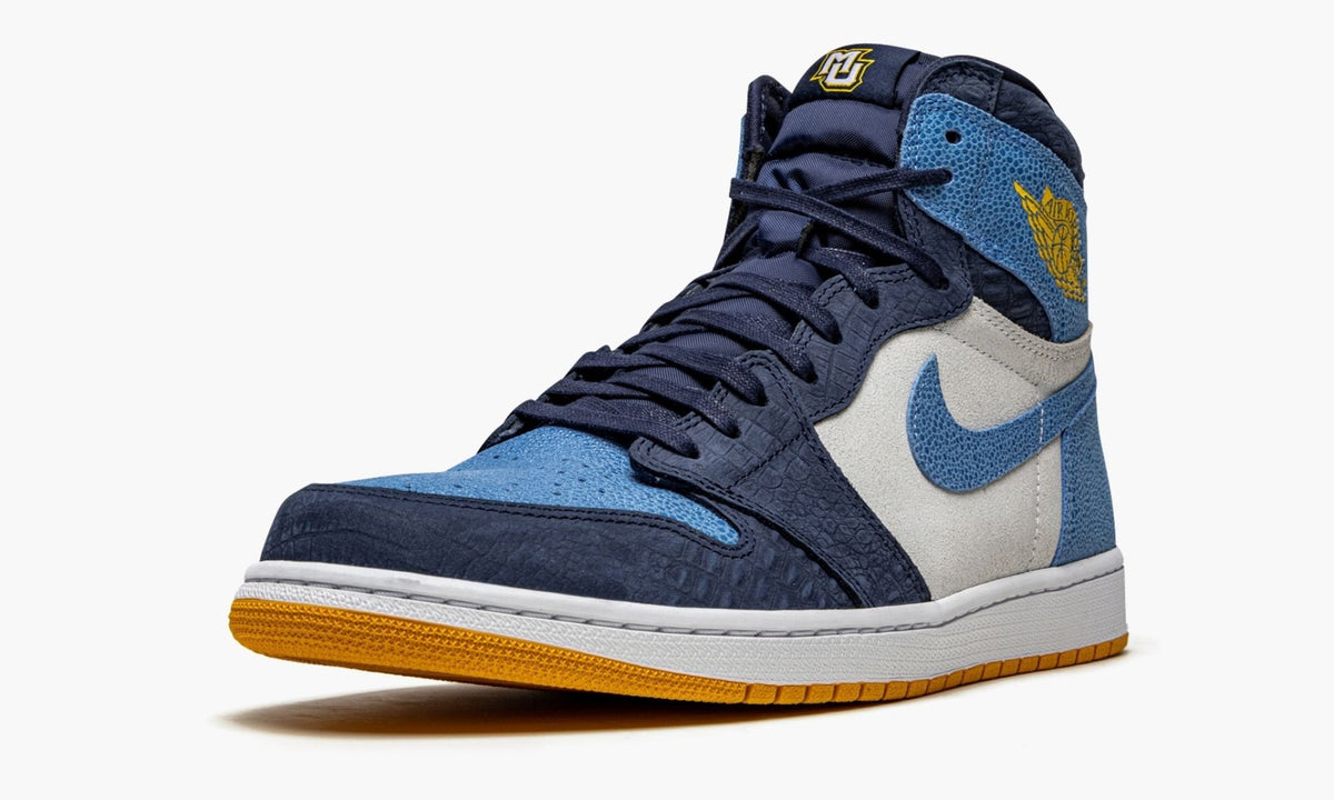 Air Jordan 1 Retro High OG "Marquette PE" - Angle View 5