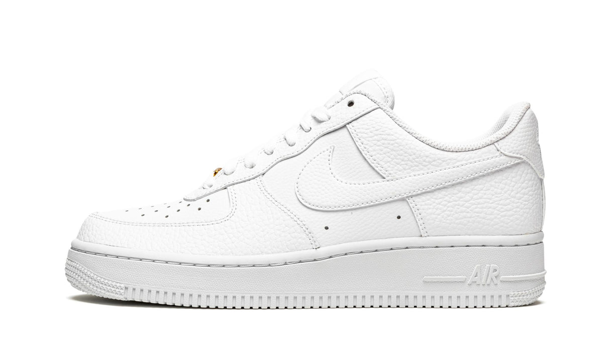 Air Force 1 Low '07 "White / Metallic Gold" - Main View